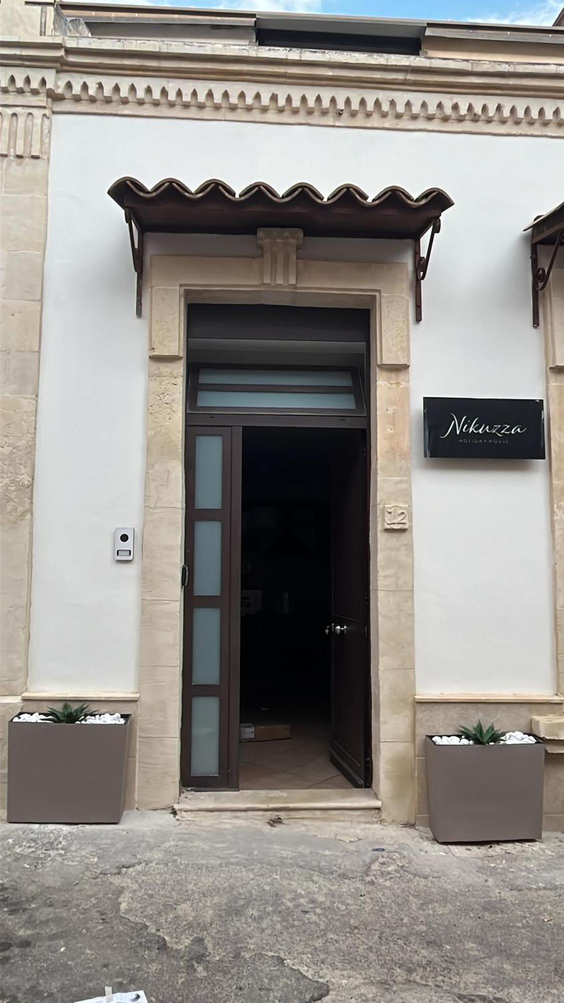 Vakantiehuis Nikuzza House *